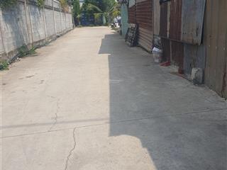 Bán nhanh đất hai mặt tiền trước và sau giá 9.6 tỷ / 186m2 sổ riêng
