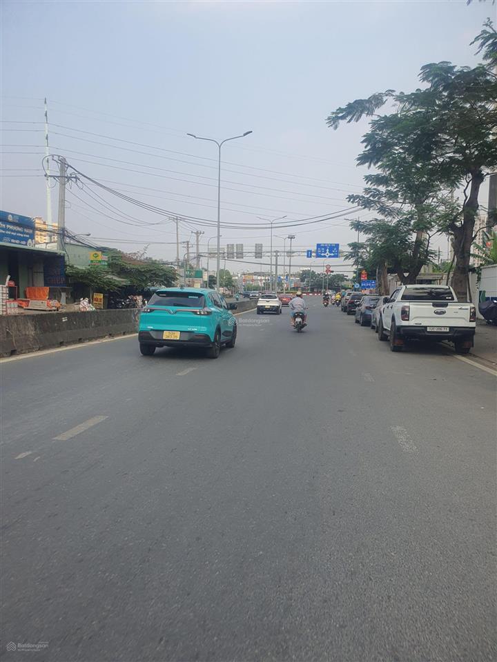 Chủ gửi bán nhanh 270m2 ngang 12,7m khang an  vòng xoay liên phường quận 9 giá 71 tr/m2