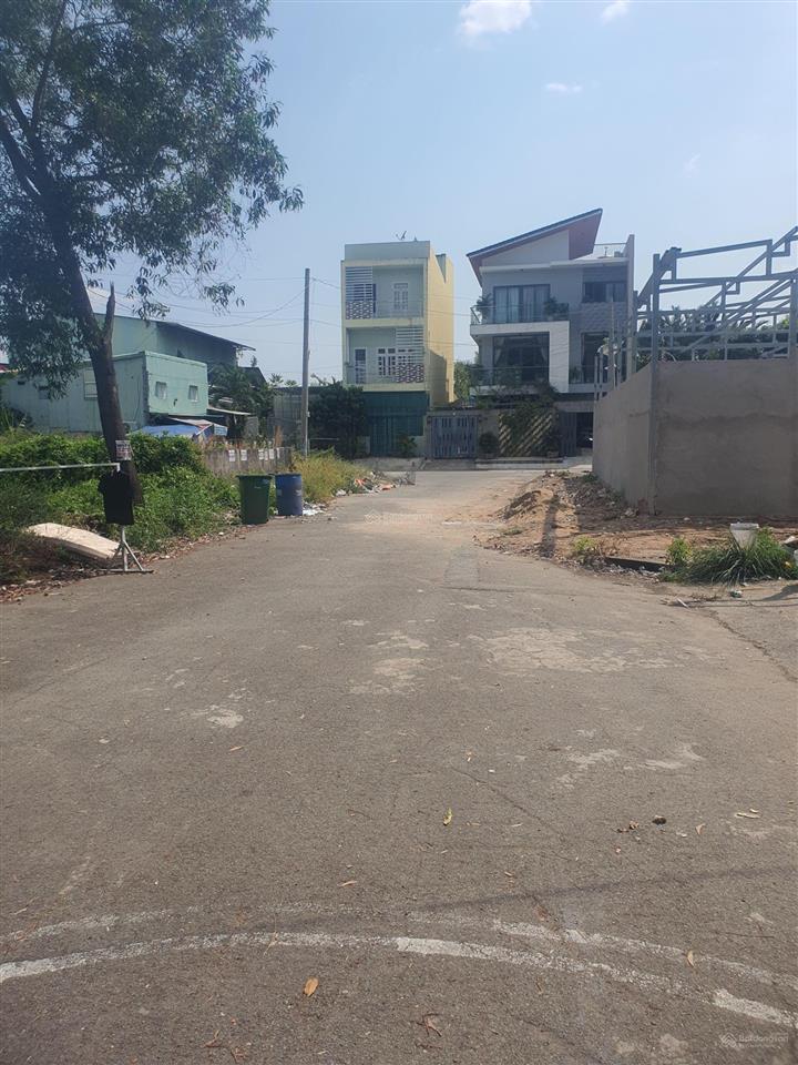 Cần bán nhanh 318m đất đối diện sông ngay liên phường giao bưng ông thoàn quận 9 giá tốt