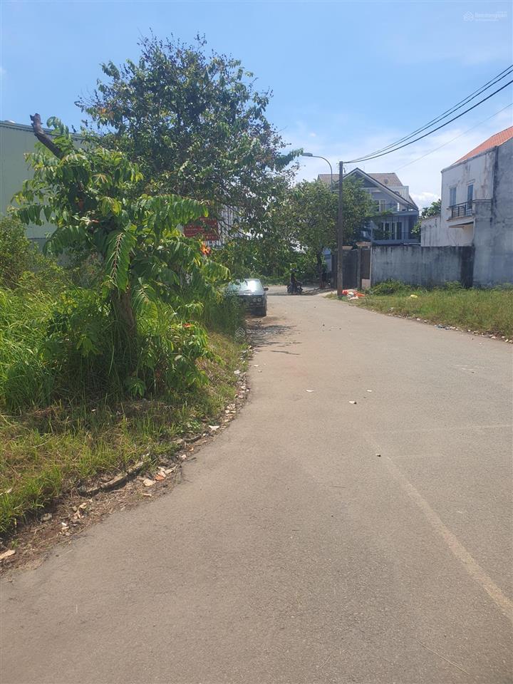 Bán nhanh đất nền 108m ngay vòng xoay liên phường quận 9 giá 79 tr/m