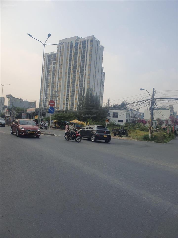 Bán nhanh góc 2mt đường 20m thông ra global city quận 2 giá 115 tr/m2