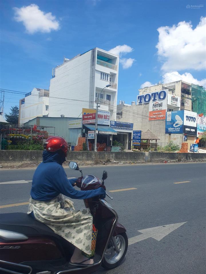 Bán nhanh góc 2mt đường 20m thông ra global city quận 2 giá 115 tr/m2