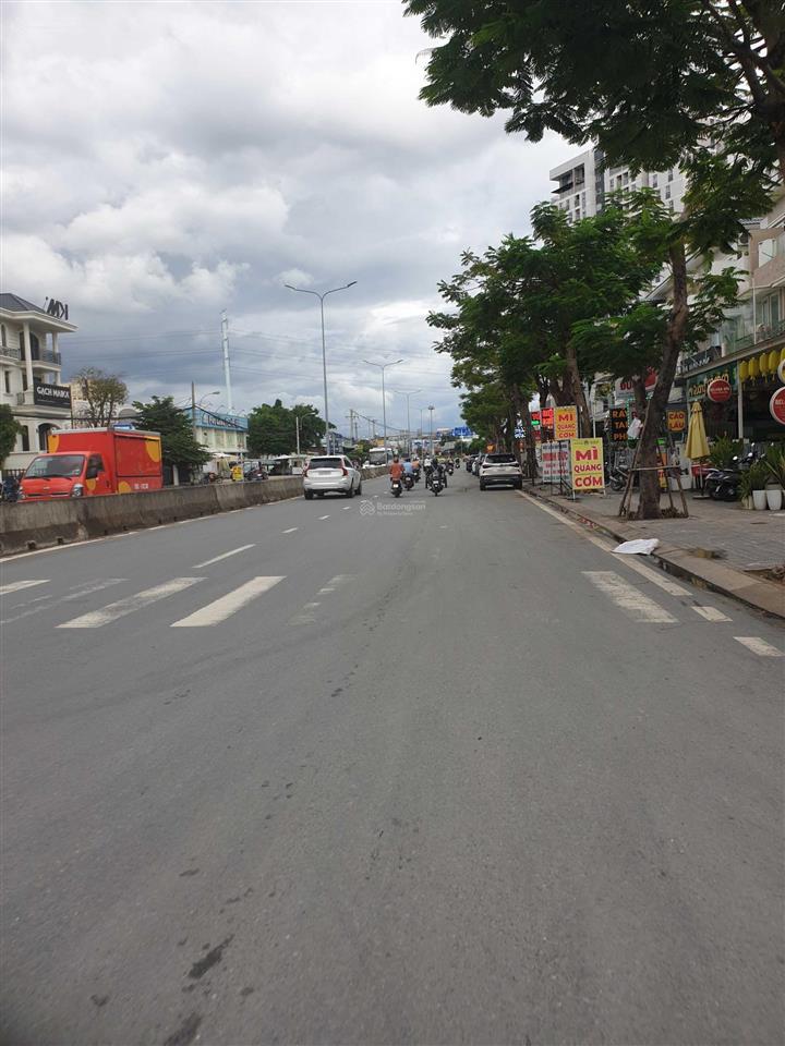 Cần bán nhanh đất nền 270m2 ngay liên phường, quận 9 giá 71 tr/m2