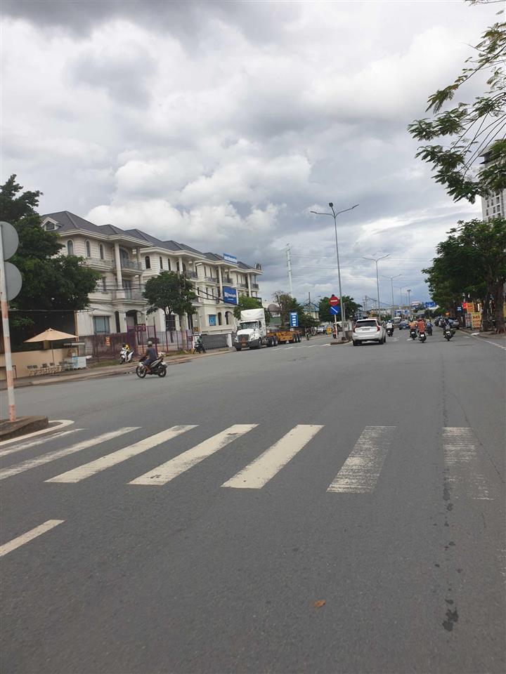 Cần bán nhanh đất nền 270m2 ngay liên phường, quận 9 giá 71 tr/m2