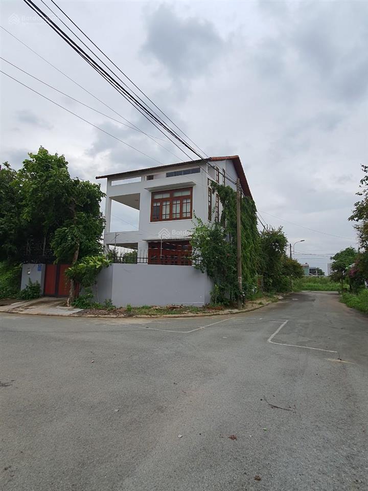 Cần bán nhanh 240m đất nền trục chính 16m đường liên phường quận 9 giá 95 tr/m2