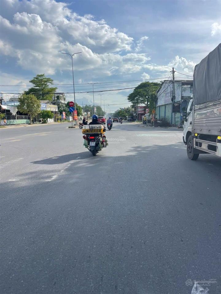 Cần bán nhanh 240m đất nền trục chính đường d3 liên phường vô tầm 300m giá tốt