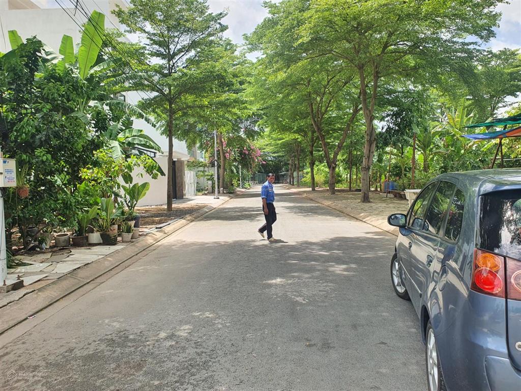 Bán lô đất 5x25m nhìn ra công viên hoàng anh minh tuấn