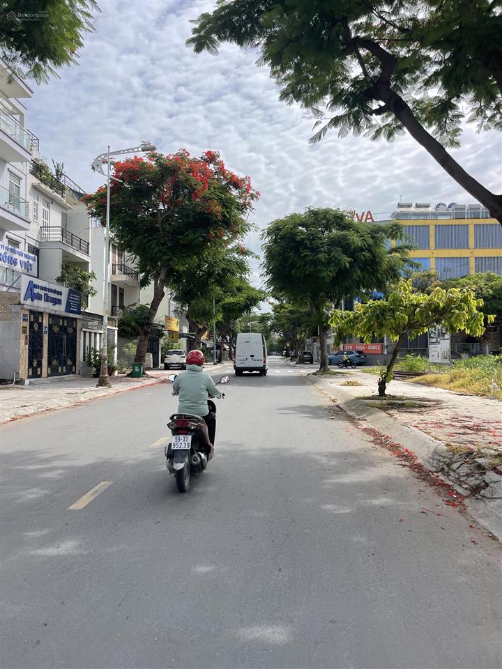 Cần bán nhanh lô 110m trục 14m thông thoáng giá tốt khu đông thủ thiêm / sát công viên, giá tốt