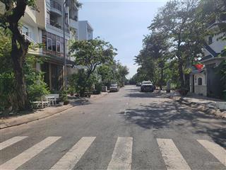 Bán lô đất 8x20m khu trí kiệt  khang điền, đỗ xuân hợp (giá 79 triệu/m2)