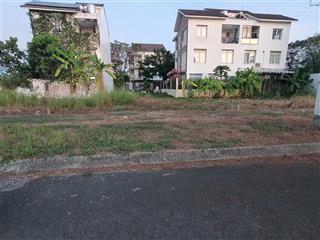 Cần bán lô đất giáp công viên khu topia khang điền, diện tích 109.8m2 giá 70 triệu/m2