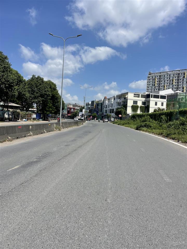 Cần bán nhanh đất nền liên phường quận 9 5x29m giá 14 tỷ / mặt sau lưng cao đẳng sư phạm