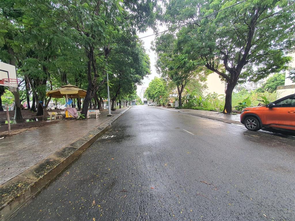 Chính chủ bán lô biệt thự kdc hưng phú (giá 76 triệu/m2)