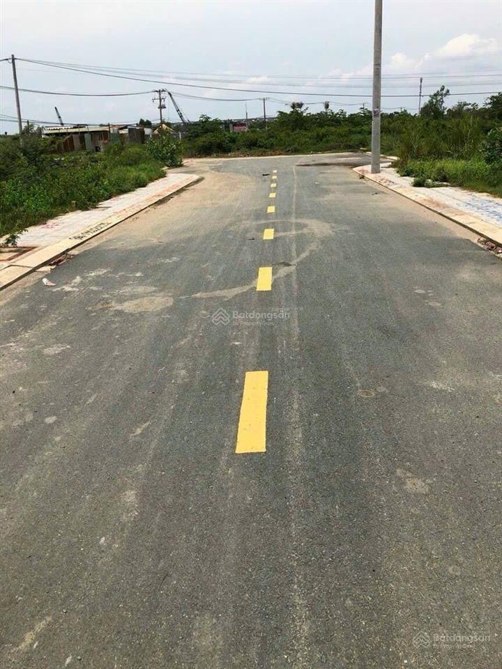 Bán nhanh 81.7m trục thông thoáng kdc vạn phát đạt bưng ông thoàn giá 5.6 tỷ