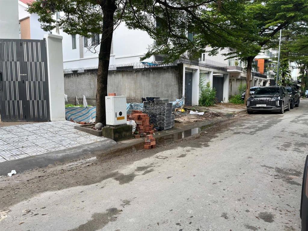 Bán nhanh nhà phố 6x24m ngay chung cư kikyo nam long giá 15,5 tỷ, nhà thô đã có sổ hồng