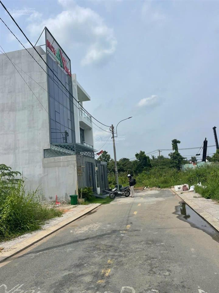 Bán gấp lô đất 81.7m2 khu dân cư vạn phát đạt đường bưng ông thoàn giá 5.6 tỷ