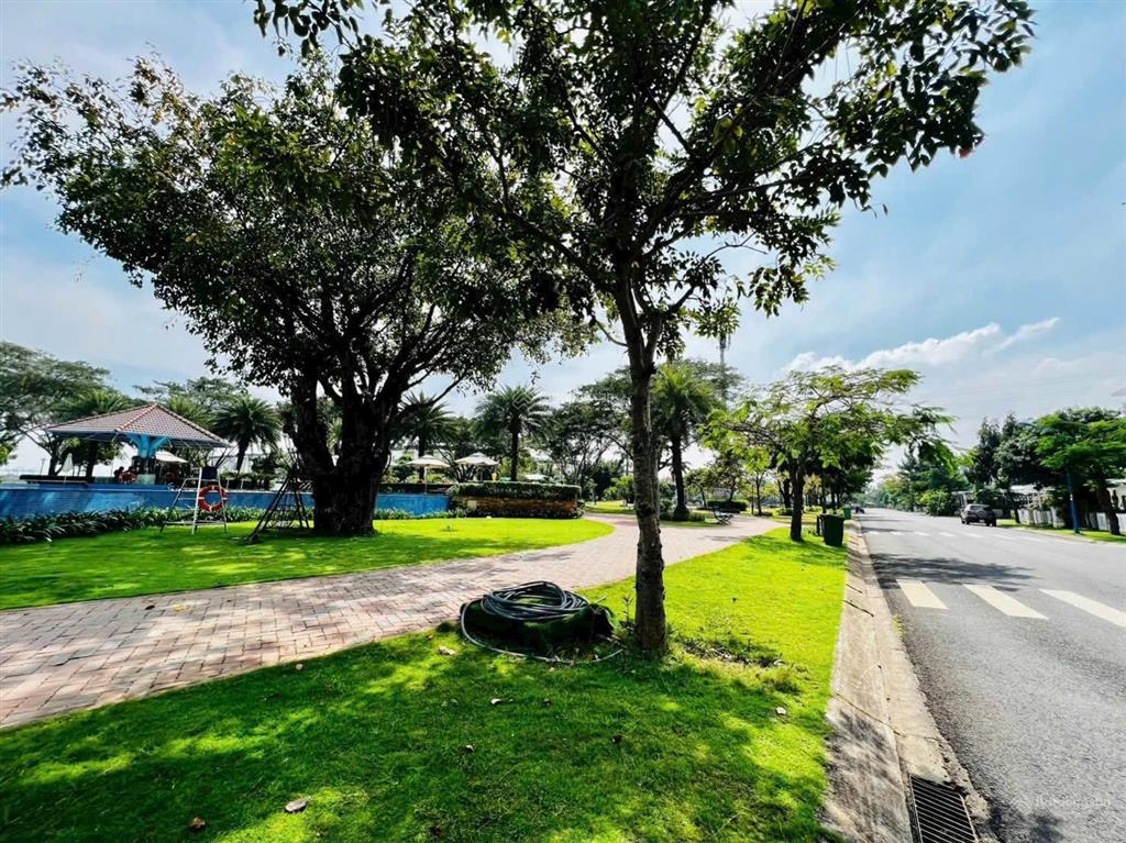 Bán nhanh nhà phố 5x18m merita khang điền quận 9 giá 16,7 tỷ / sổ hồng