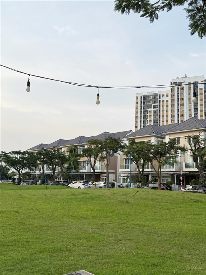 Bán nhanh nhà phố merita khang điền ngay mặt tiền liên phường giá 16,7 tỷ / sổ hồng