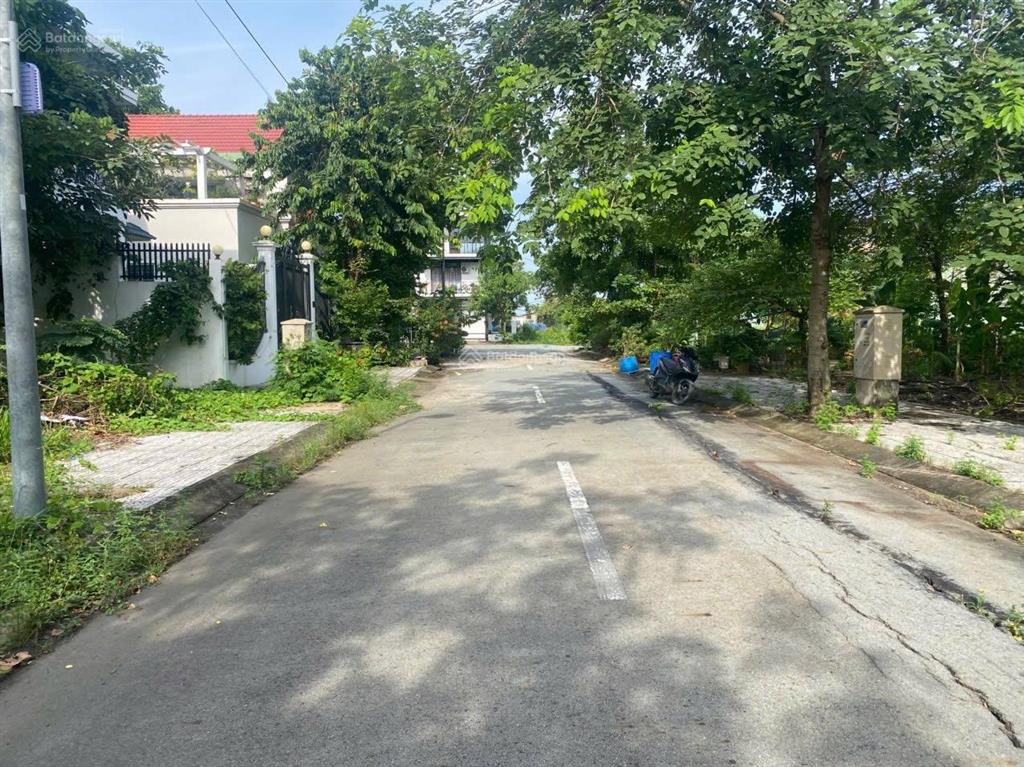 Bán nhanh 72m ngang 8m hẻm 78 bưng ông thoàn ngay villa park giá 5 tỷ / thương lượng