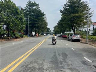 Bán nhanh 129m ngang 6m trục chính d1 đường 25m chung cư fuji giá tốt cho quý khách hàng