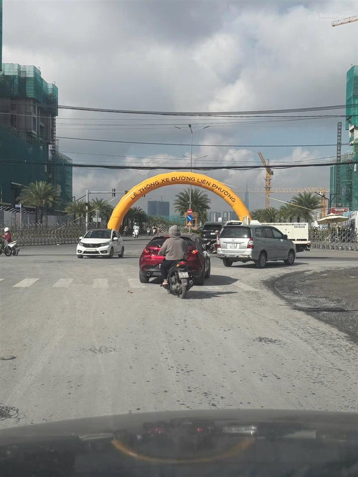 Cần bán nhanh đất nền 220m2 ngang 10m ngay chung cư hausneo. giá 73 tr/m2