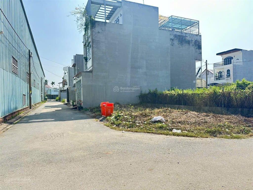 Chính chủ bán lô đất 50.4m2 hẻm 95 bưng ông thoàn, giá 4.2 tỷ (sổ sẵn)