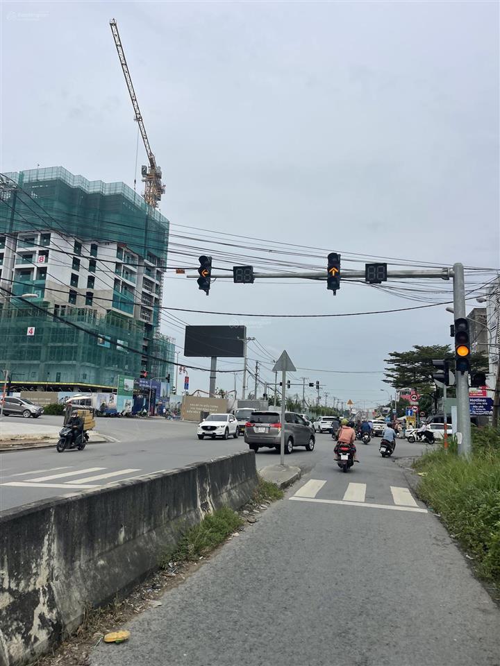 Bán nhanh 146m2 mặt tiền đỗ xuân hợp quận 2 giá 240 tr/m2 (2 mặt tiền)