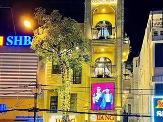 Góc 2 mặt tiền đống đa  nhà 4 tầng thiết kế siêu sang trọng. chủ cần tiền hạ giá banh nhanh