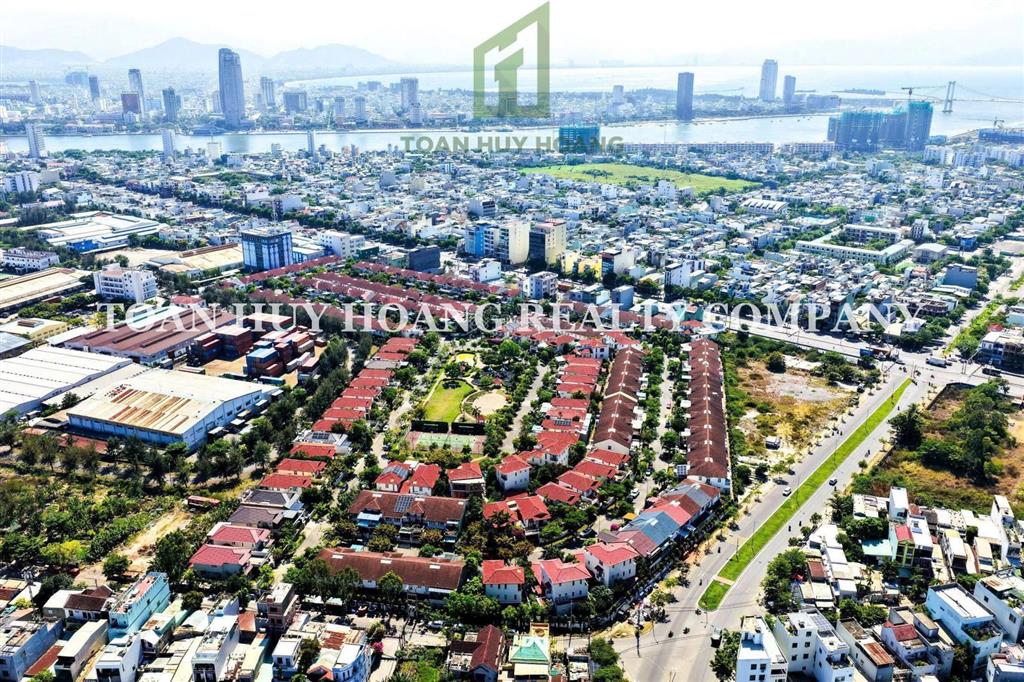Bán biệt thự phúc lộc viên 288m2 khu dân cư cao cấp, an ninh 24/7, dân trí cao toàn huy hoàng