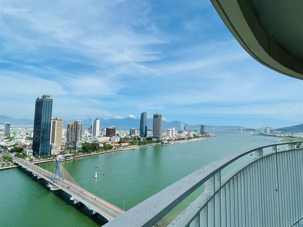 Bán căn hộ cao cấp azura tầng cao 2 phòng ngủ, giá 8.5 tỷ  toàn huy hoàng realty