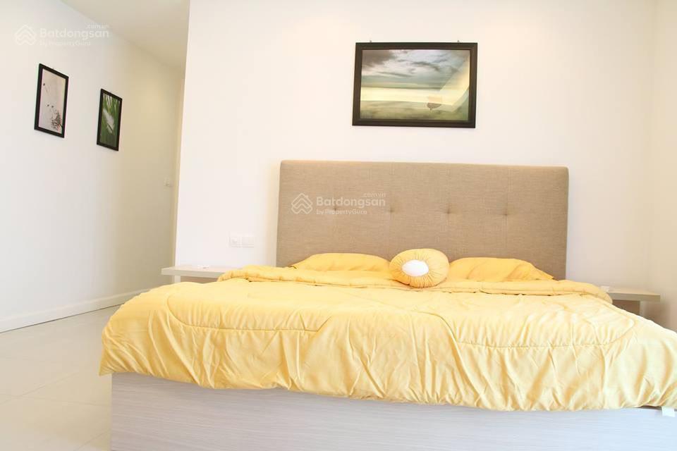 Bán ch azura loại 2pn dt 104m2, đầy đủ nội thất, tầng thấp giá rẻ nhất thị trường 8.5 tỷ  ms linh