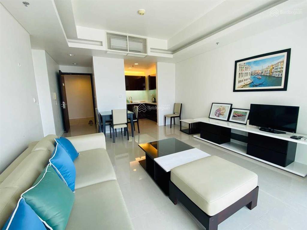 Bán ch azura loại 1pn dt 65m2, giá rẻ 5 tỷ, tầng thấp  0911 299 *** ms linh