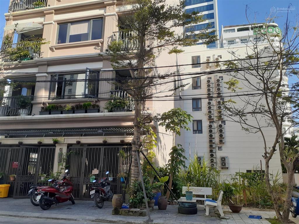 Bán đất tặng showroom 3 tầng mặt tiền đường chính hữu, 0935 905 ***