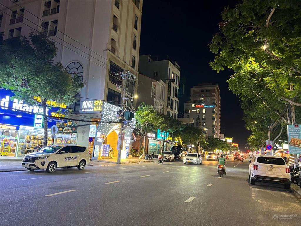 Bán đất tặng nhà 3 tầng đang cho thuê 138tr/tháng đường nguyễn văn thoại. cách biển 300m