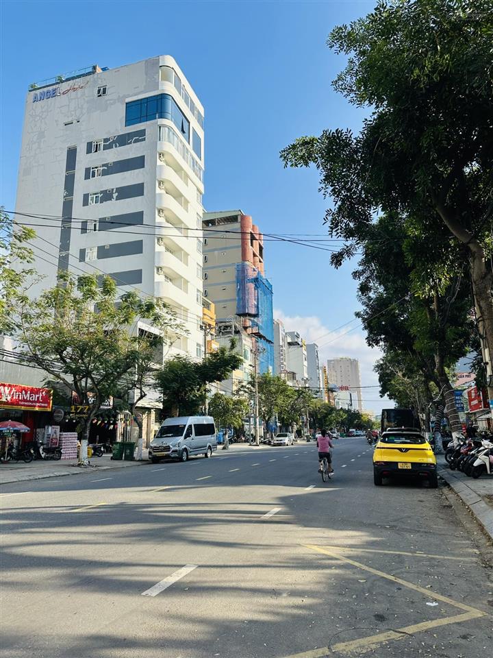 Chuyển nhượng đất 2 mặt tiền trước sau đường 15m hồ nghinh. ngay trung tâm tài chính. xây 14 tầng