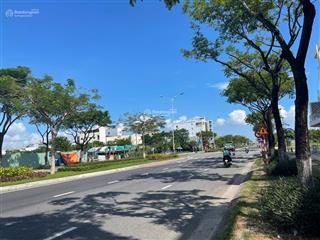 Chào bán lô đất mặt tiền đường hoàng thị loan, diện tích 100m2, giá 8,250 tỷ