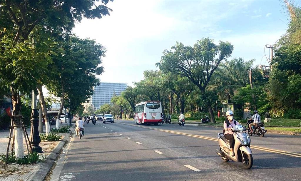 Chào bán 02 cặp đất võ nguyên giáp đoạn đối diện furama 12m x 26m