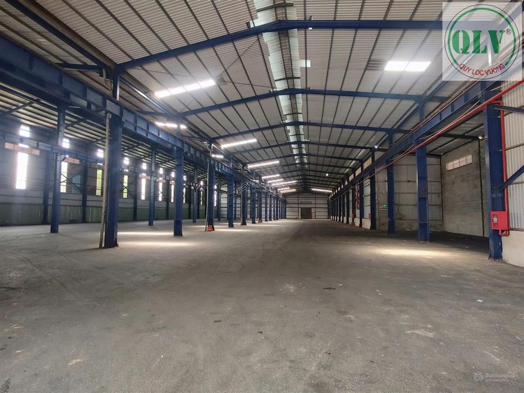 Cho thuê nhà xưởng  kcn sóng thần, dĩ an, bình dương  4.200m²