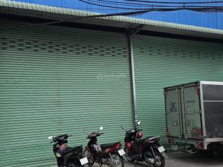 Nhà xưởng cho thuê đường lê văn xã đông thạnh hoc môn dt 650m giá 35 triêu/tháng  0908 561 ***