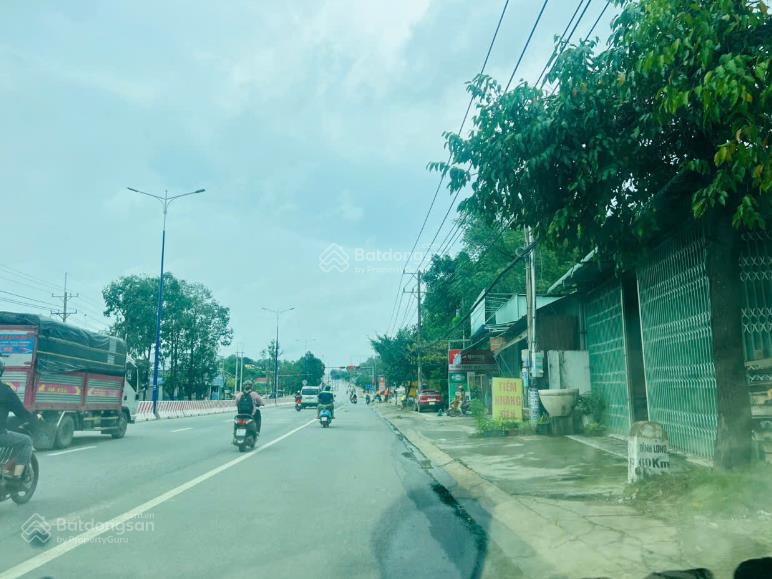 Quỹ đất cực lớn trung tâm bình dương, 2200m2  chỉ 66 tỷ, có thu nhập dòng tiền 200 triệu/tháng