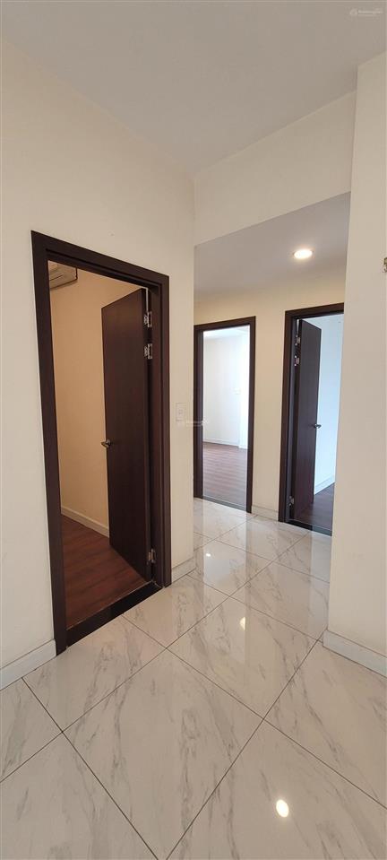 Bán căn hộ 3pn, 2wc, 123m2 giá 2,6 tỷ bao gồm tất cả chi phí sang nhượng