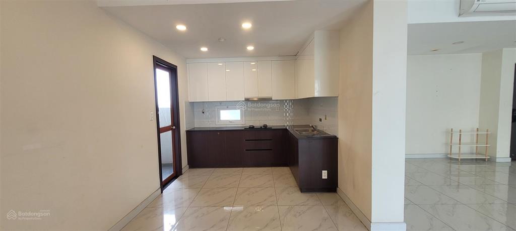 Bán căn hộ 3pn, 2wc, 123m2 giá 2,6 tỷ bao gồm tất cả chi phí sang nhượng