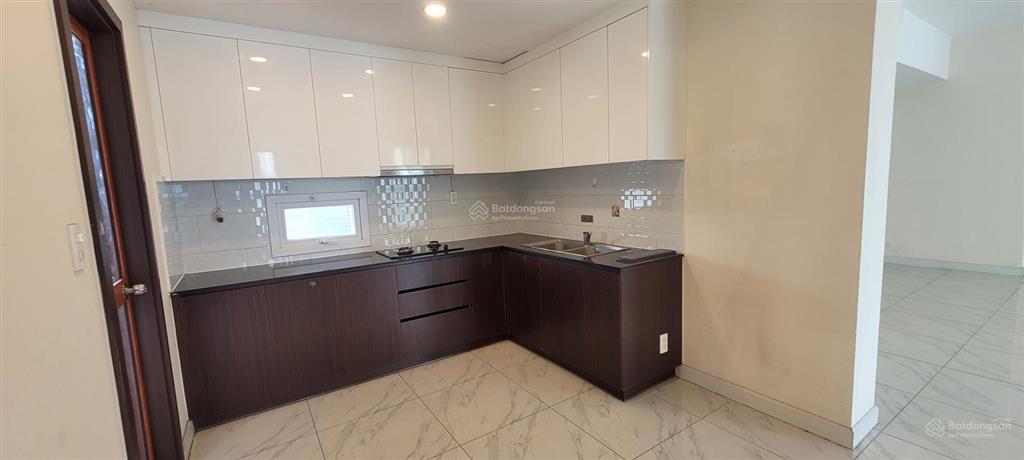 Bán căn hộ 3pn, 2wc, 123m2 giá 2,6 tỷ bao gồm tất cả chi phí sang nhượng
