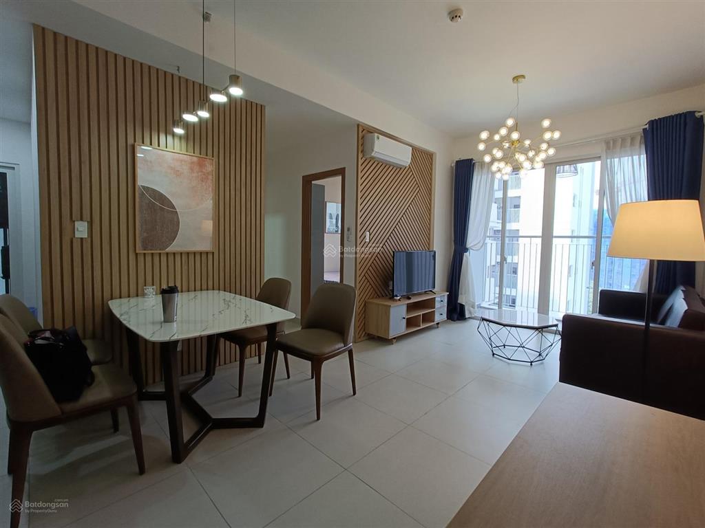 Cho thuê căn hộ cao cấp decor đẹp có 2 ban công tại khu căn hộ cao cấp the habitat bình dương