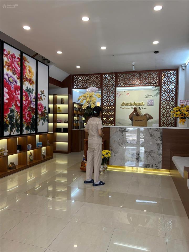 Bán căn nhà mặt phố 10m đang cho thuê phòng khám yhct oasis 1 cạnh vsip 1 phường an phú, tp hcm