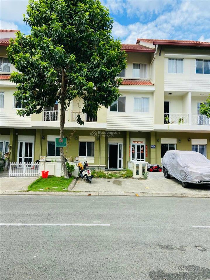 Bán nhà tại the oasis 3 kdc việt sing đang cho thuê 16 triệu/tháng