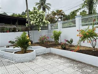 Cần cho thuê nhà đất 900m2, thổ cư 360m2, có 3pn