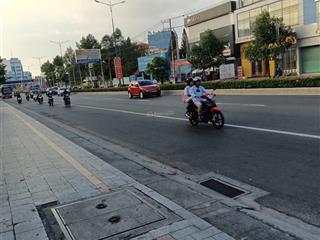 Cần bán đất mặt tiền đại lộ 420m2 thổ cư 416m2