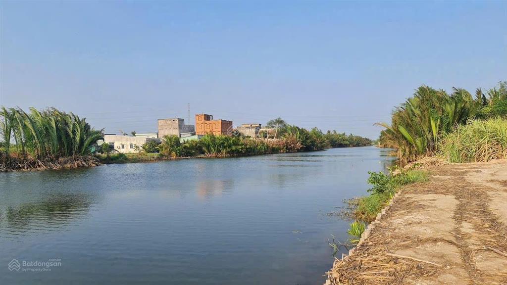 Ngộp bán rẻ nhà vườn nhơn trạch, đất thổ, đường xe tải, gần sông, giá rẻ 4,5ty/1000m, sr chính chủ