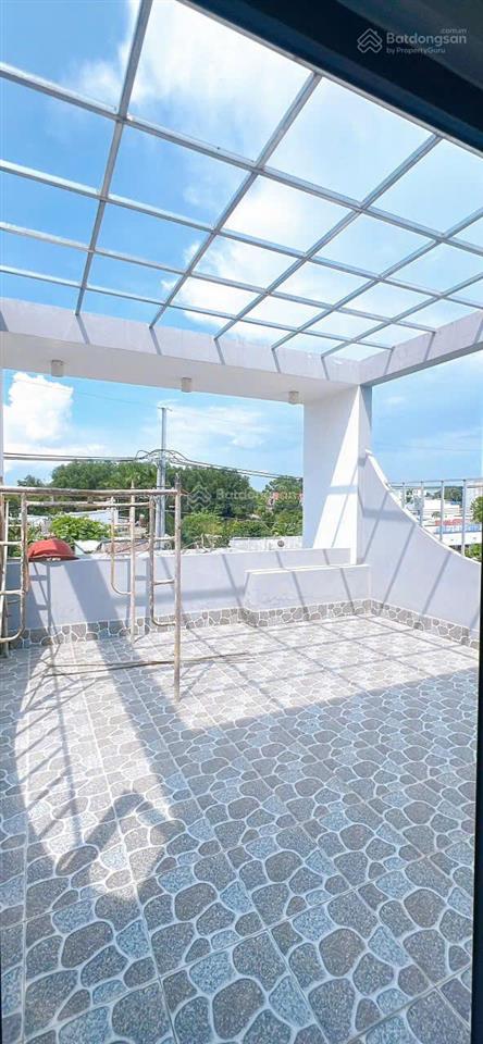 Bán gấp nhà đất mt hùng vương nhơn trạch 20m, giá rẻ 6,5ty,sr chính chủ. gọi ngay 24/24h (giá ngộp)