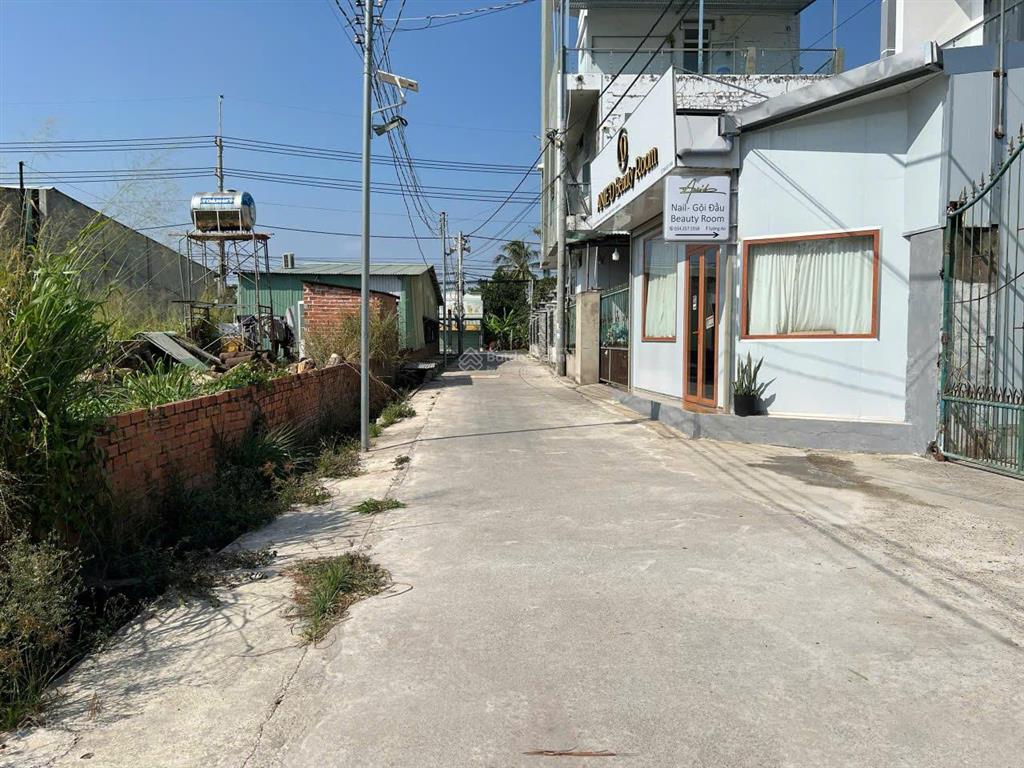 Hạ giá bán đất thổ nhà vườn nhơn trạch, giá rẻ 5,3ty/839m,xây trọ, kho, đường bêtong. shr chính chủ